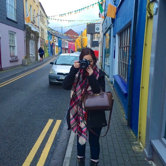 Meet your Posher, Laura - Picture 4 of 10